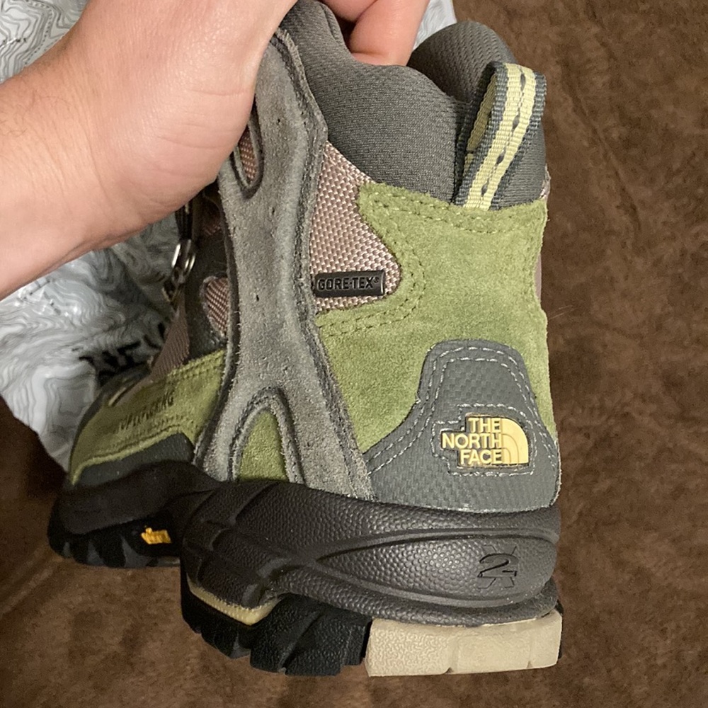 NWT North Face hiking boots - Picture 6 of 14